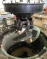Energetici na Slapech usadili na své místo 60tunový turbínový blok. Po roční modernizaci elektrárna zvýší účinnost až o 4 % a ušetří vodu